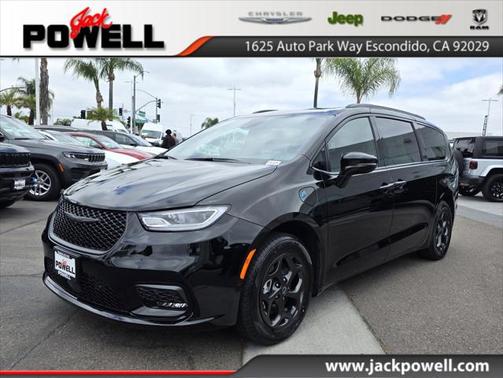 2025 Chrysler Pacifica Hybrid Premium S Appearance Pkg