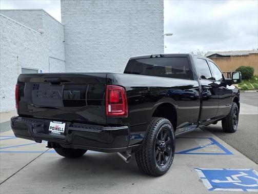 2025 RAM 2500 Big Horn Crew Cab 4x2 8' Box