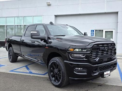 2025 RAM 2500 Big Horn Crew Cab 4x2 8' Box