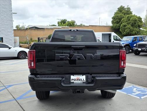 2025 RAM 2500 Big Horn Crew Cab 4x2 8' Box