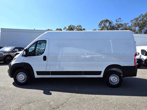 2026 RAM ProMaster 2500 Tradesman