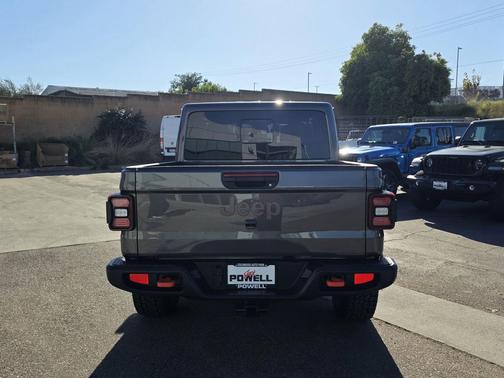 Granite Crystal Metallic Clearcoat 2026 Jeep Gladiator Mojave 4x4