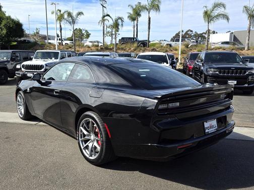 2025 Dodge Charger Daytona R/T Scat Pack