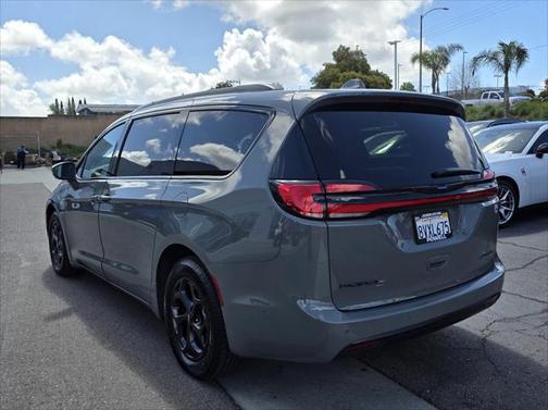 2021 Chrysler Pacifica Hybrid Limited