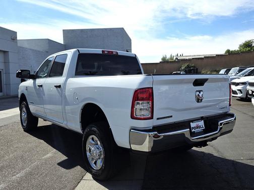 2022 RAM 2500 Big Horn Crew Cab 4x4 6'4' Box