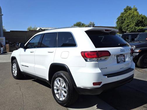 2021 Jeep Grand Cherokee Laredo