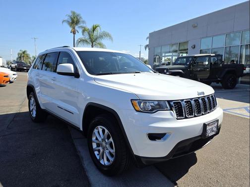 2021 Jeep Grand Cherokee Laredo