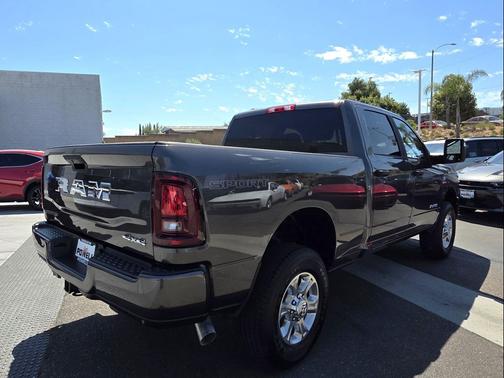 2025 RAM 2500 Big Horn Crew Cab 4x4 6'4' Box