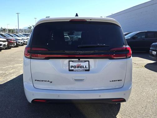 2026 Chrysler Pacifica Limited