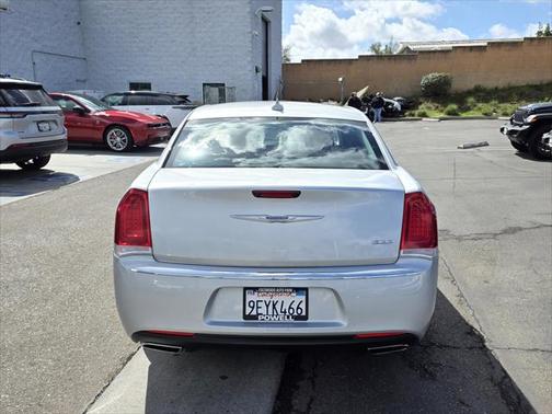 2023 Chrysler 300 Touring