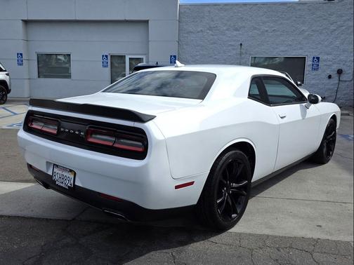 2016 Dodge Challenger SXT
