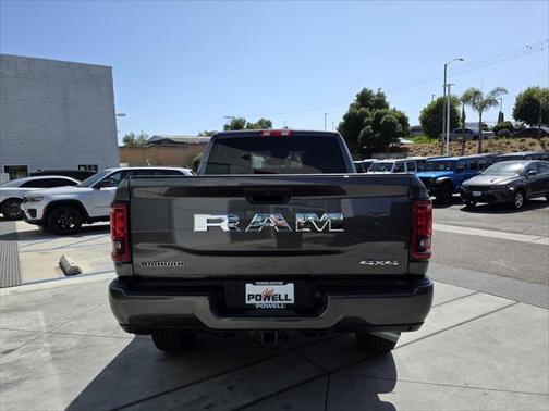 2025 RAM 2500 Big Horn Crew Cab 4x4 6'4' Box