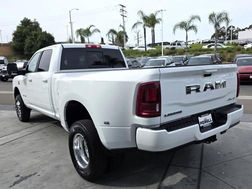 2026 RAM 3500 Laramie Crew Cab 4x4 8' Box