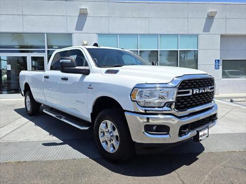 2023 RAM 2500 Big Horn Crew Cab 4x4 8' Box
