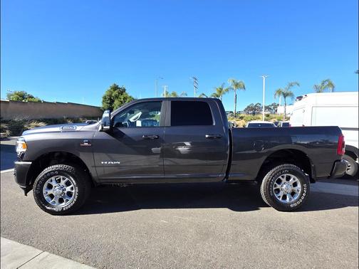 2024 RAM 2500 Laramie Crew Cab 4x4 6'4' Box