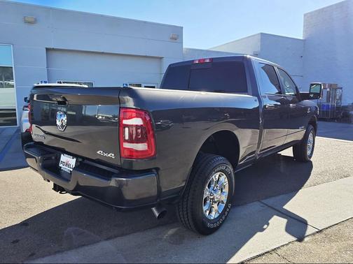 2024 RAM 2500 Laramie Crew Cab 4x4 6'4' Box
