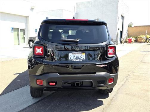 2023 Jeep Renegade Trailhawk