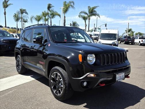 2023 Jeep Renegade Trailhawk