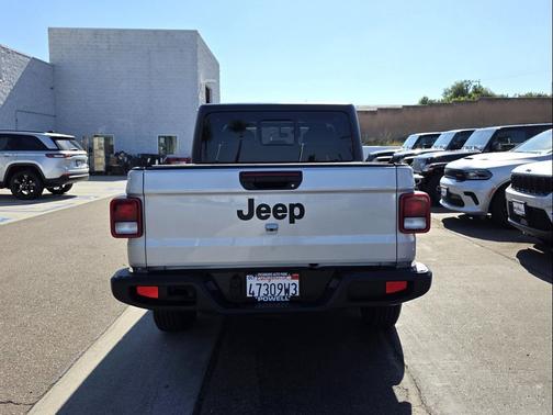 2023 Jeep Gladiator Sport S