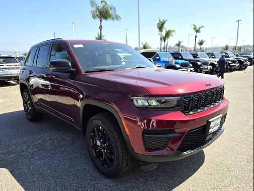 2025 Jeep Grand Cherokee Altitude