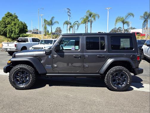 Granite Crystal Metallic Clearcoat 2023 Jeep Wrangler 4xe Willys