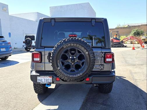 Granite Crystal Metallic Clearcoat 2023 Jeep Wrangler 4xe Willys