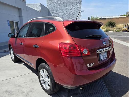 Cayenne Red Pearl 2015 Nissan Rogue Select S