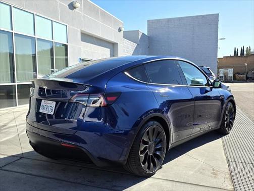 2022 Tesla Model Y Performance Dual Motor All-Wheel Drive