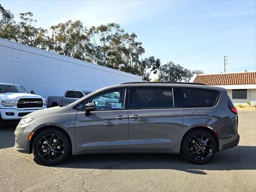 2025 Chrysler Pacifica Limited