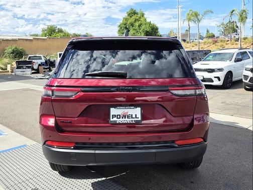 2025 Jeep Grand Cherokee Altitude