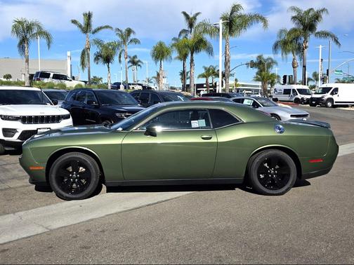 2022 Dodge Challenger SXT