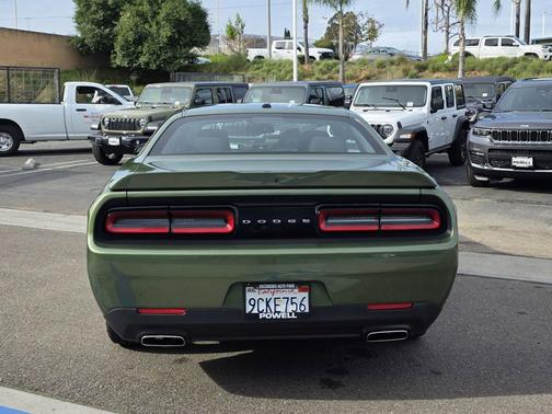 2022 Dodge Challenger SXT