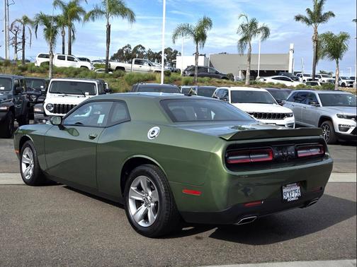 2022 Dodge Challenger SXT