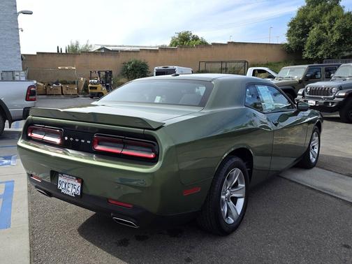 2022 Dodge Challenger SXT