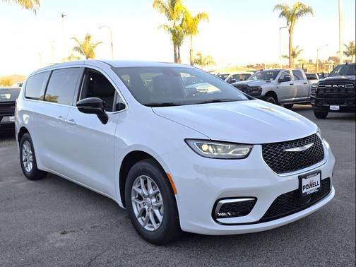 2026 Chrysler Pacifica L