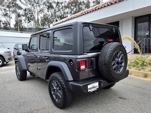 Granite Crystal Metallic Clearcoat 2026 Jeep Wrangler Sport S