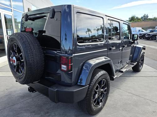 2017 Jeep Wrangler Unlimited Sahara