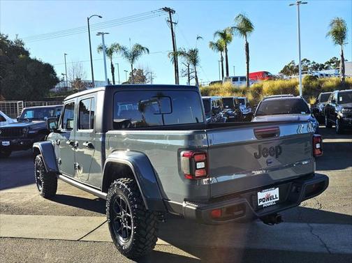 2025 Jeep Gladiator Willys