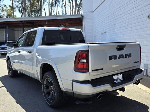 Silver Zynith 2026 RAM 1500 Big Horn/Lone Star
