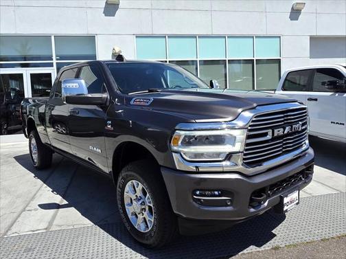 2024 RAM 2500 Laramie Crew Cab 4x4 6'4' Box