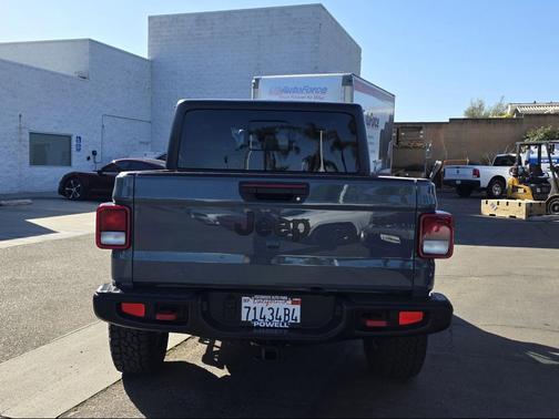 2024 Jeep Gladiator Sport S