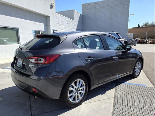 2016 Mazda Mazda3 i Grand Touring