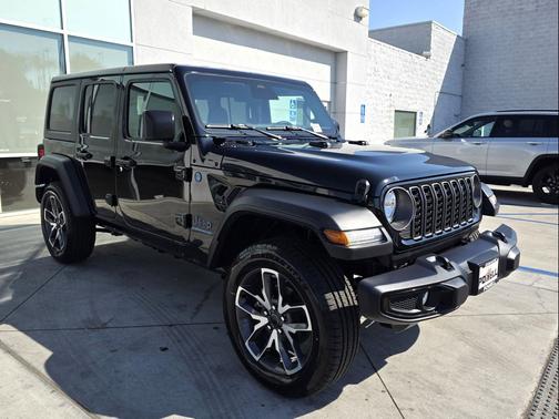 2025 Jeep Wrangler 4xe Sport S