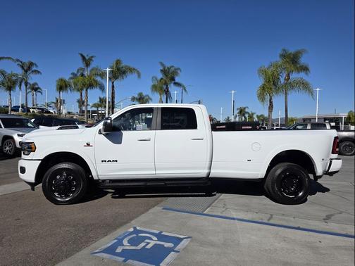 2024 RAM 3500 Limited Crew Cab 4x4 8' Box