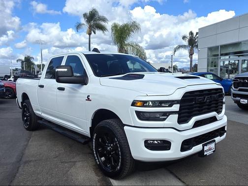 Bright White Clearcoat 2026 RAM 2500 Black Express Crew Cab 4x2 6'4' Box