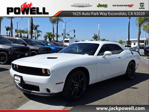 White Knuckle Clearcoat 2022 Dodge Challenger SXT