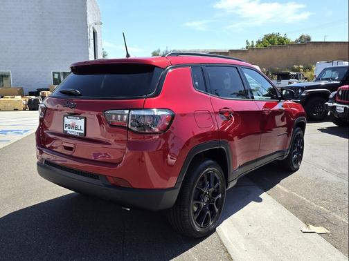 2025 Jeep Compass Latitude