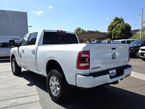 2024 RAM 2500 Laramie Crew Cab 4x4 6'4' Box