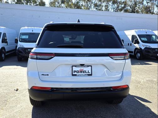 2025 Jeep Grand Cherokee Altitude