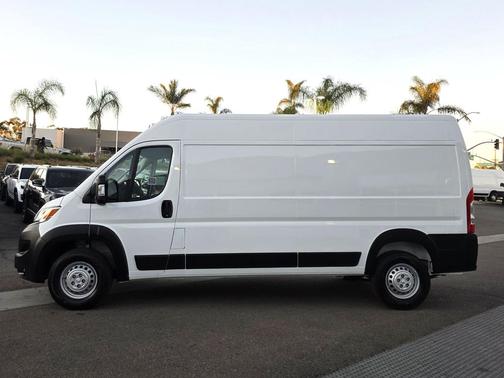 2026 RAM ProMaster 2500 Tradesman